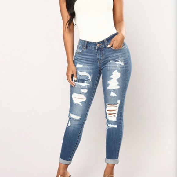 Fashion Nova Denim - Fashion Nova Distressed Cropped Denim Jeans